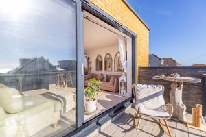 Photo 9- click for photo gallery